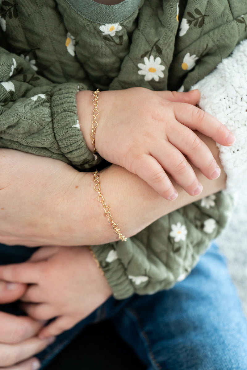 Gold Heart Link Chain Bracelet